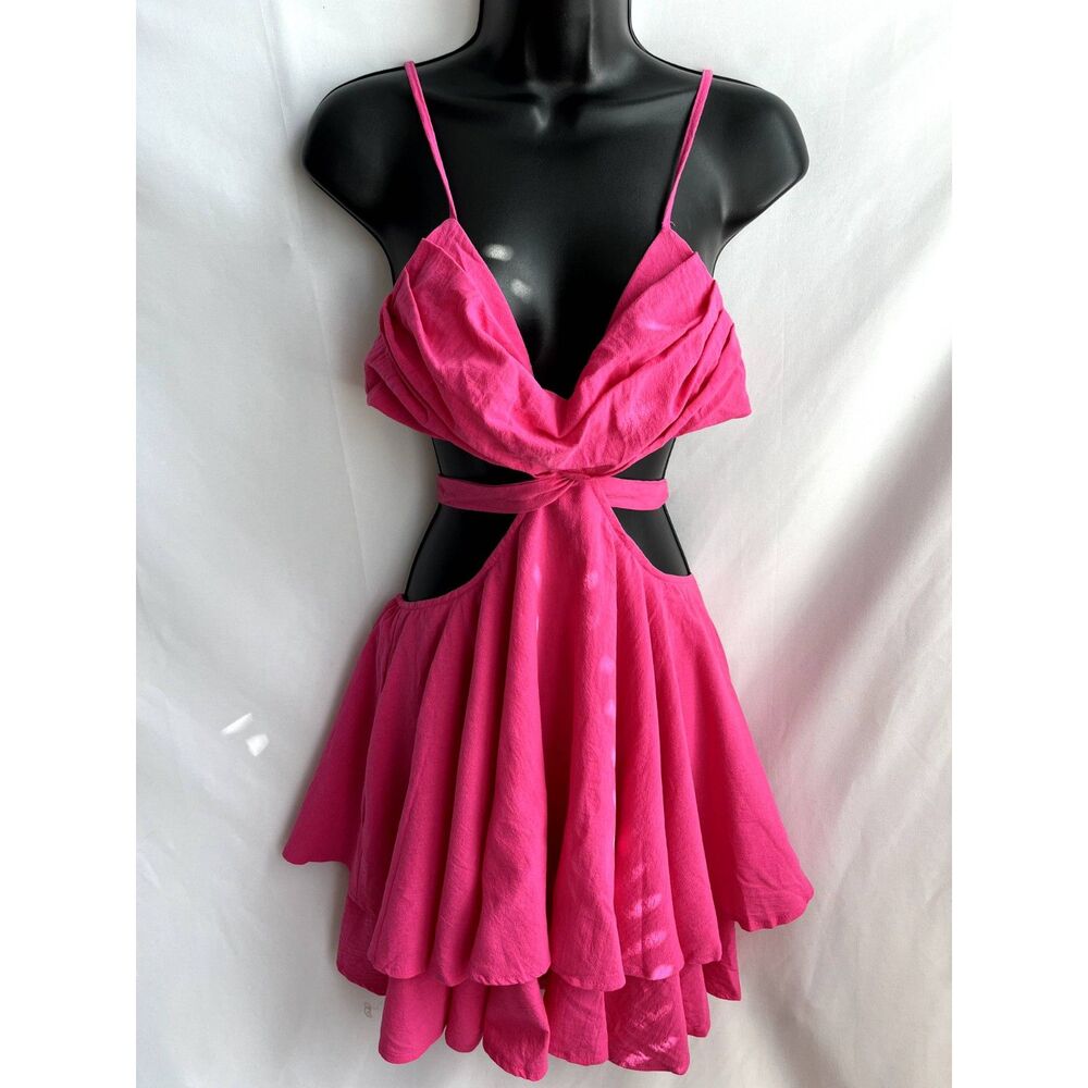 WDIRARA NWT Pink V Neck Cut Out Mini Dress Tie Layered Ruffle Hem Barbiecore M
